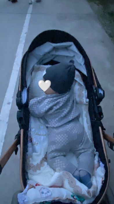 Коляска сотилади холати зор