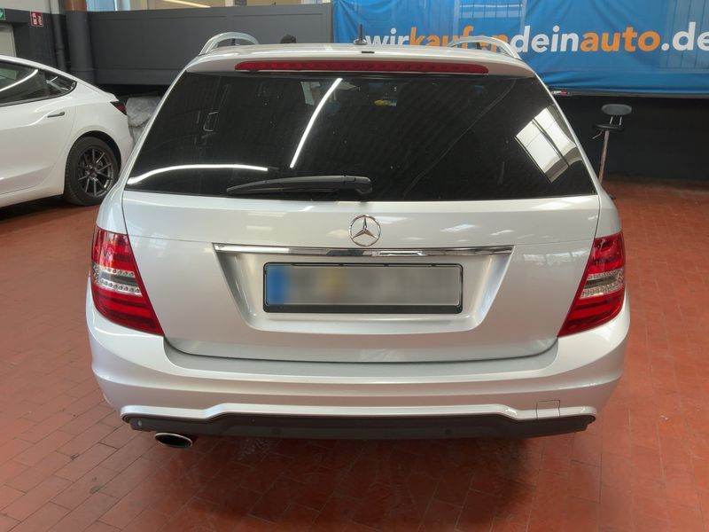 Mercedes-Benz C-Klasse C 200 CDI T BlueEfficiency Avantgarde 2012