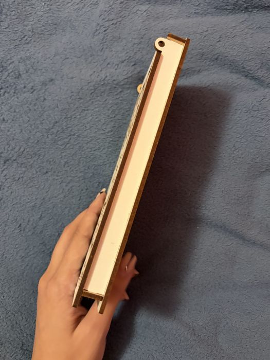 Дървен плик за пари – стилен подарък