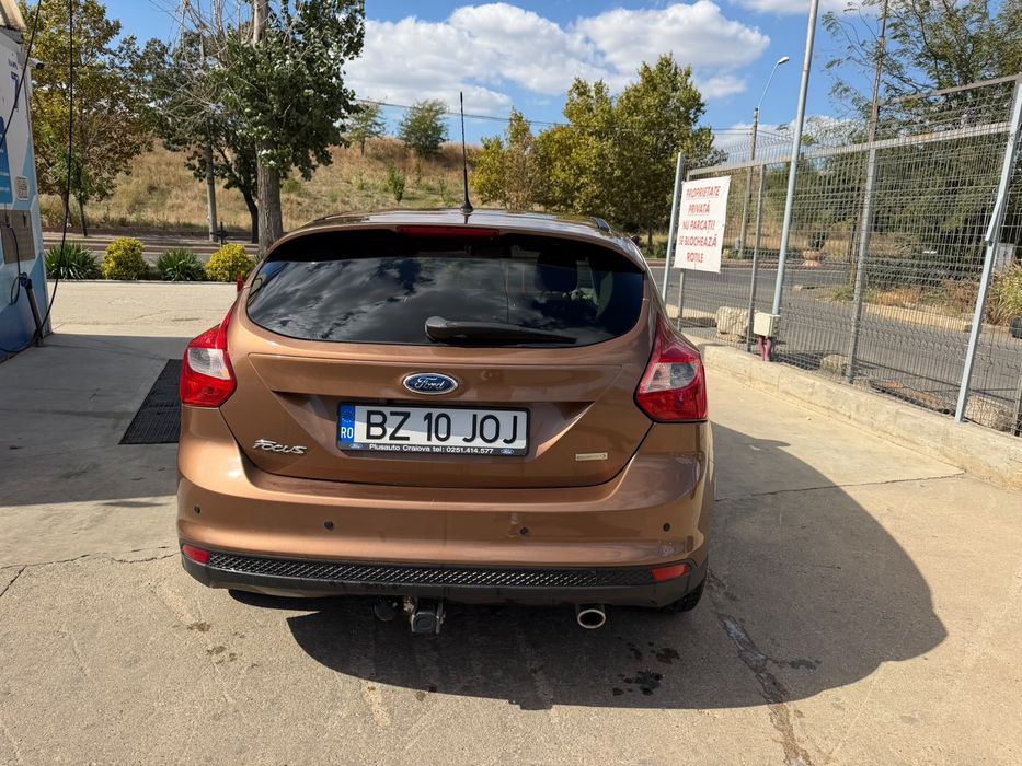FORD Focus 2014 — imagine 5