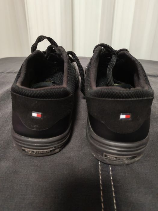 Adidasi tenisi Tommy Hilfiger , marimea 44.5