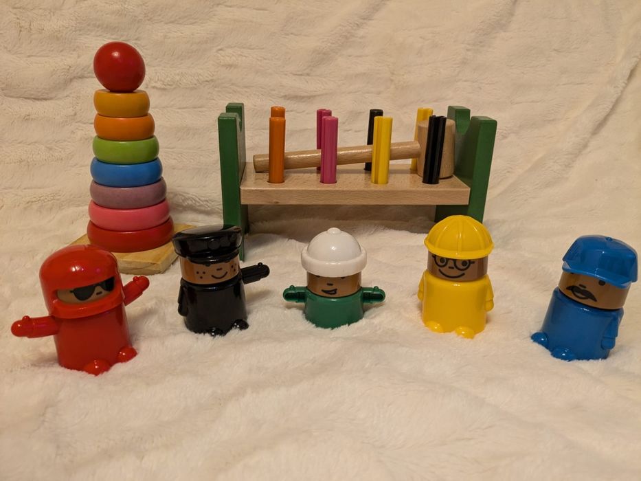 Vând diverse jucării copii 0-4 ani