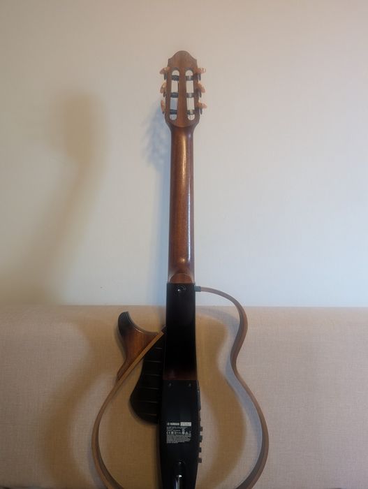Yamaha silent гитара