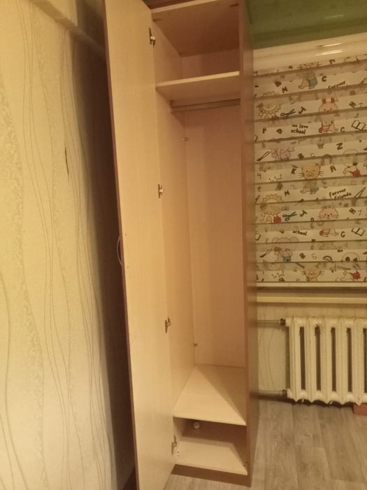 Шкаф для одежды.