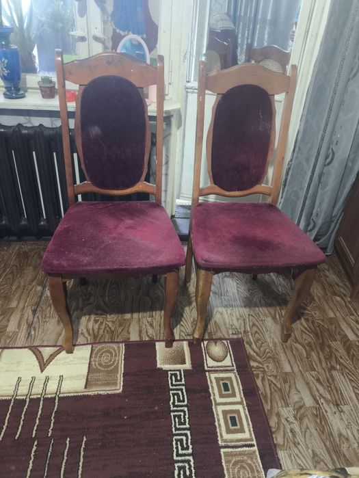 Продаю стулья в хорошем состоянии