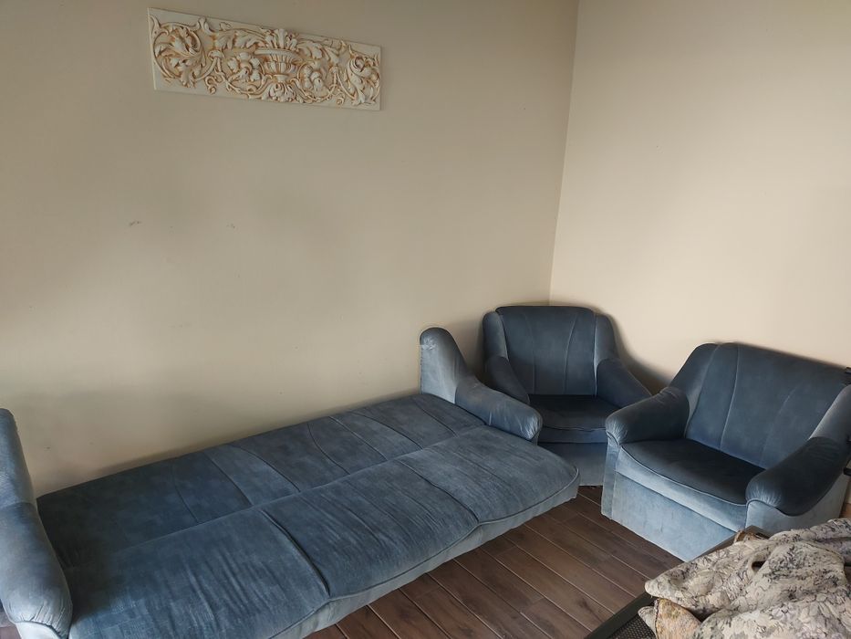 Canapea extensibila + 2 fotolii + huse protectie