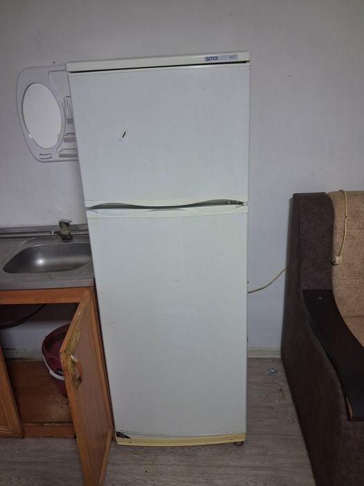 Холодильник атлант рабочий