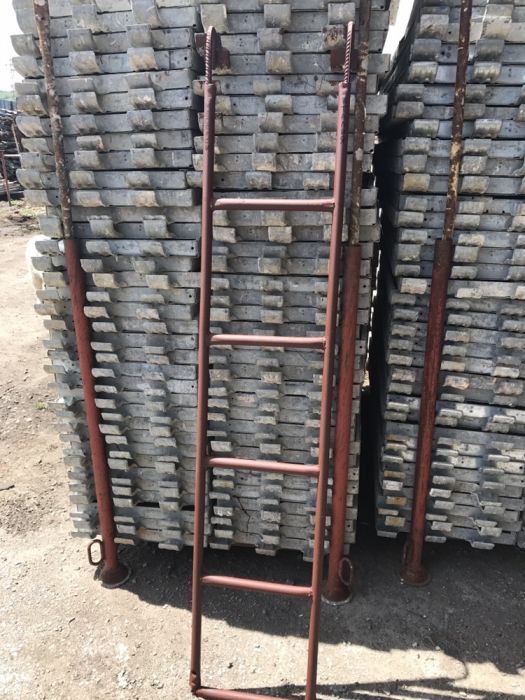 Стълби за скеле