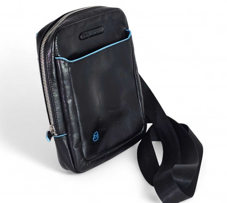 Piquadro - мъжка кожена чанта за през рамо