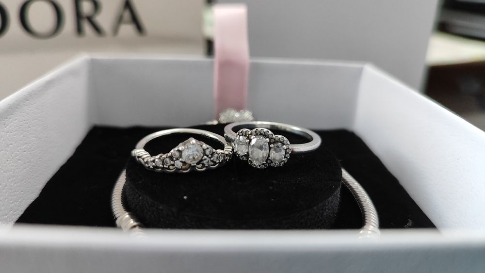 Pandora гривна, талисмани и пръстени