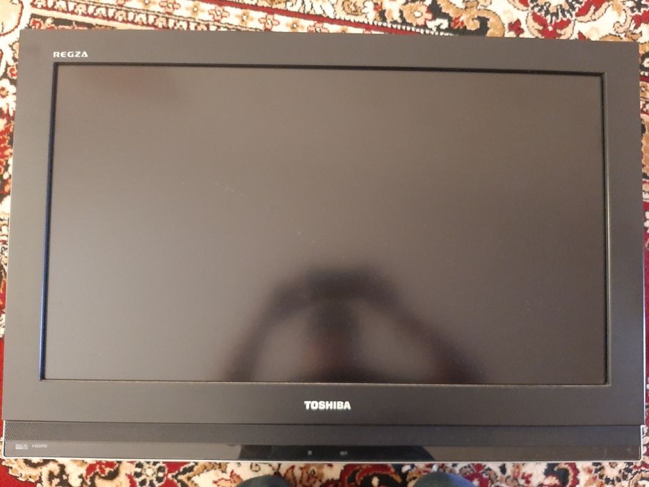 Продам ЖК телевизор "TOSHIBA" на запчасти.