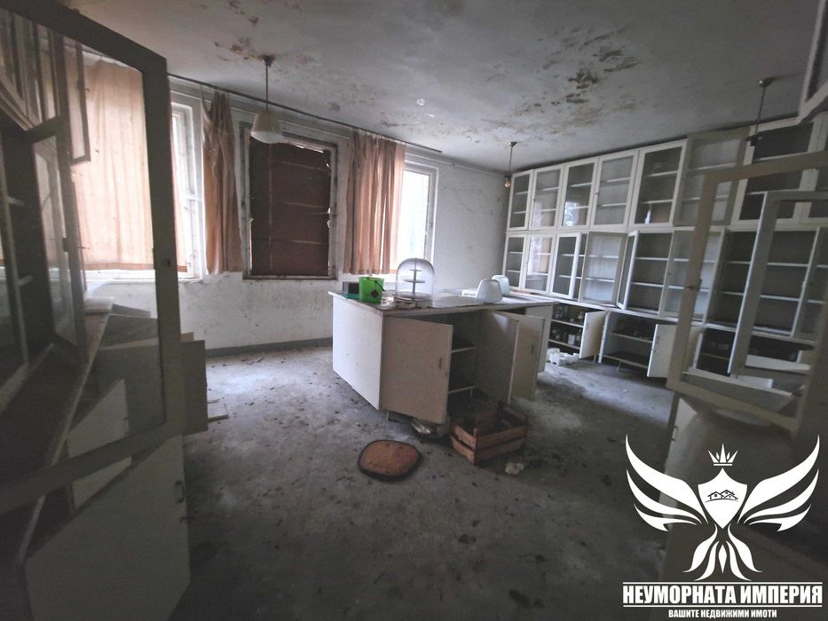 Продавам помещение/офис сграда РЗП 266кв с.Ръжево Конаре,общ.Калояново