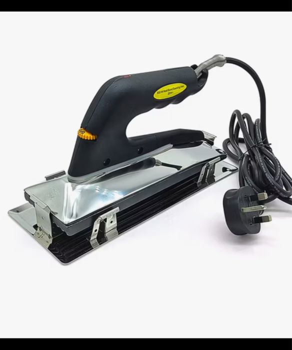 Продается машинка оверлок для ковров и прочие инструменты для ковров