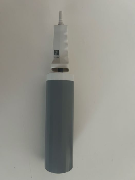 Продавам топка за гимнастика или сядане и ръчна помпа