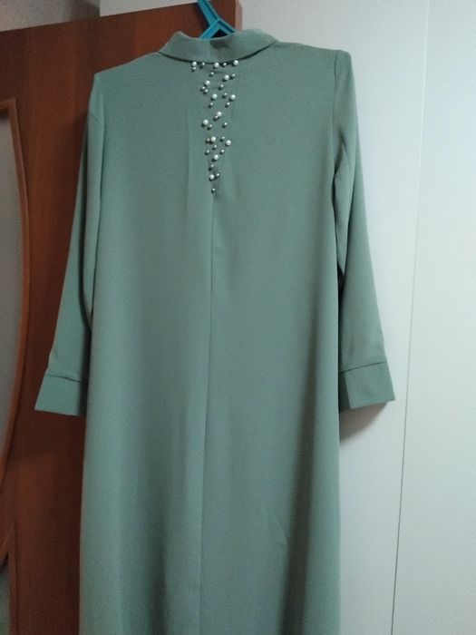 Продам женское новое платье