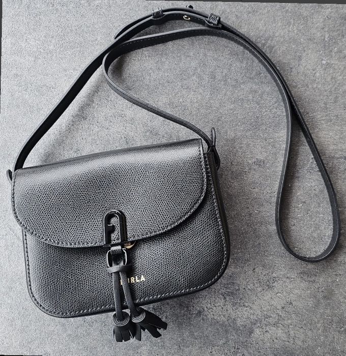 Оригинална чантичка Furla  18х12 см