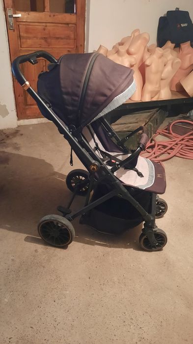 Коляска детская прогулочная