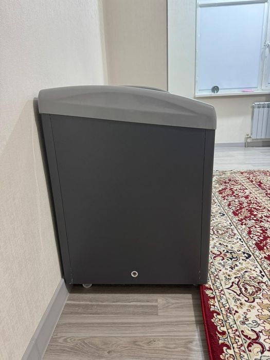 Морозильник двух дверный