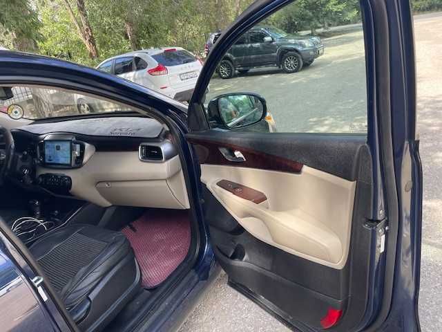 Продается чехол в машину