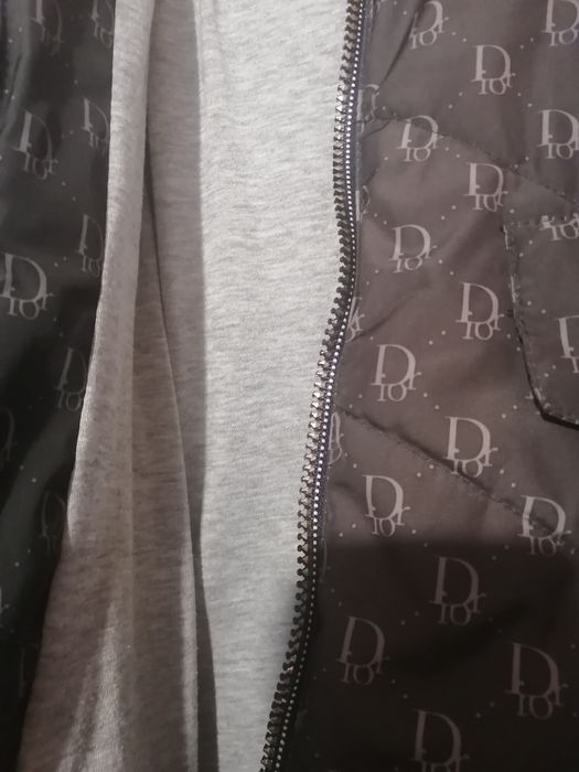 Продам курточки на весну