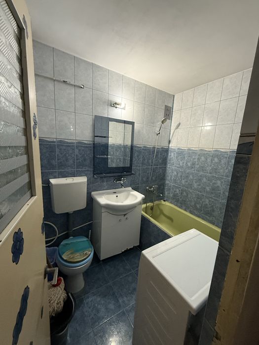 Garsoniera de inchiriat zona Dovali