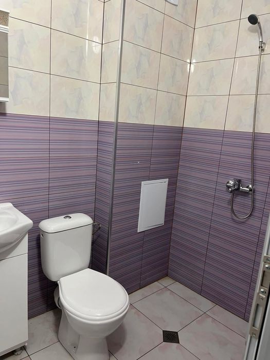 Дава се под наем Двустаен апартамент в Търговище, Център - 60 кв.м за 280.5 € - Снимка #4