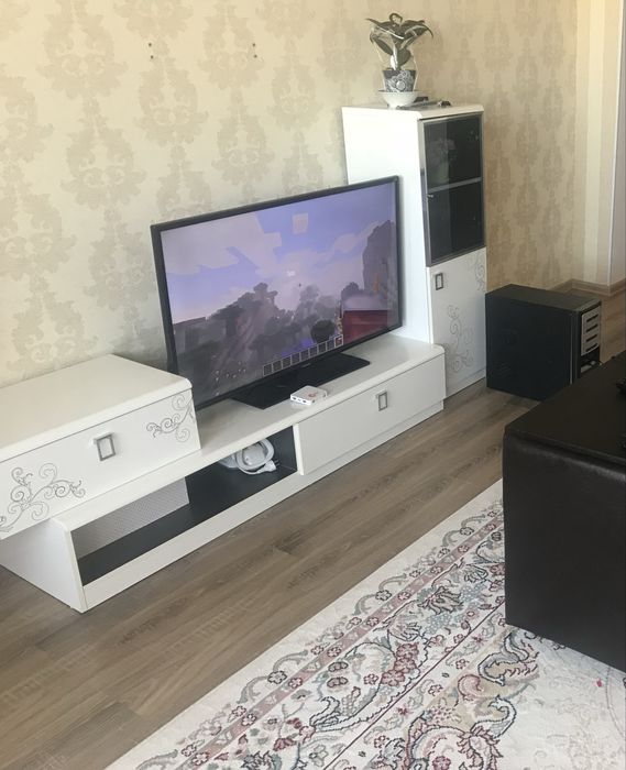 Подставка под телевизор