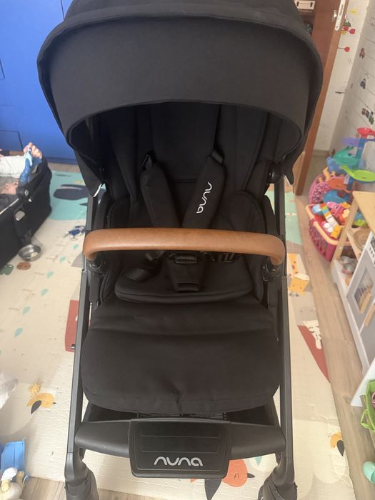 Nuna Mixx Next Caviar