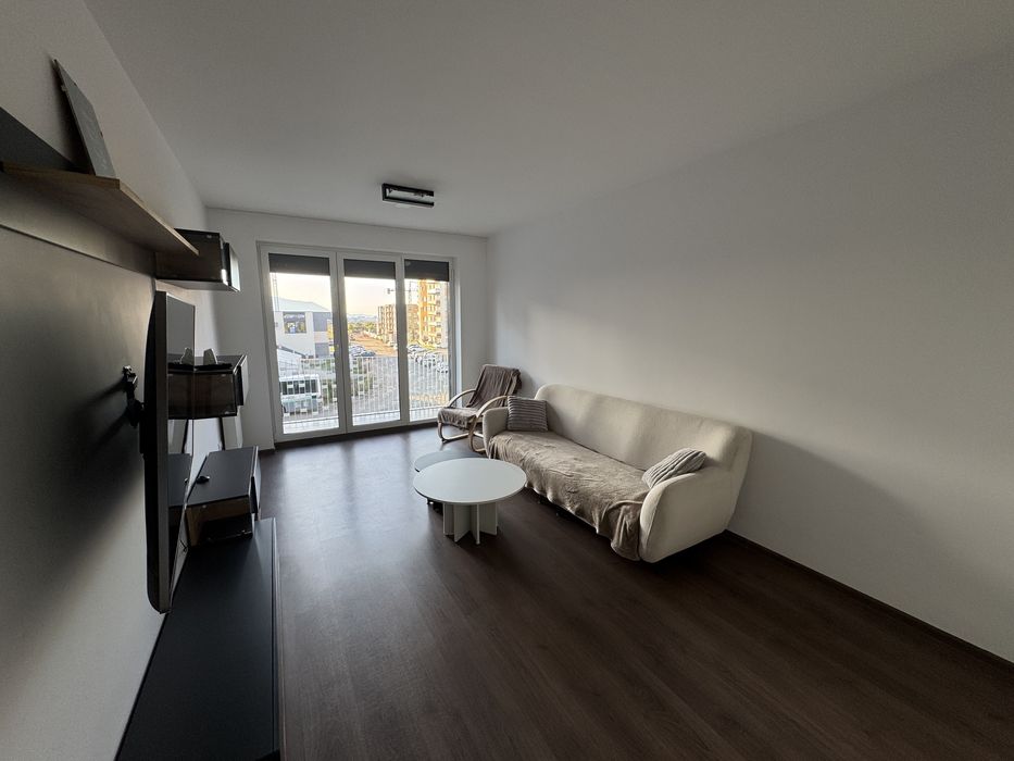 Proprietar inchiriez Apartament 2.5 camere, tractorul decomandat