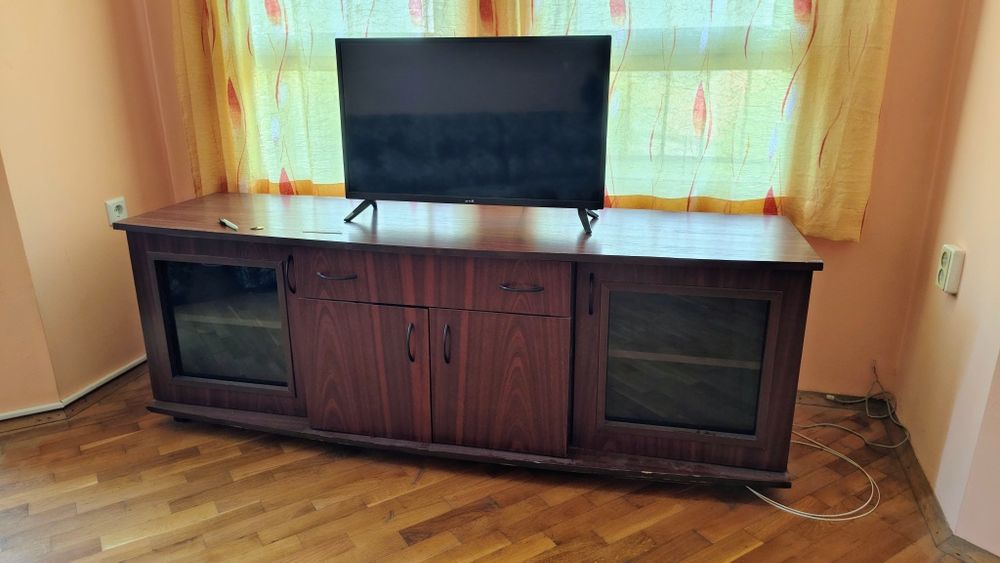 Продавам ъглов диван