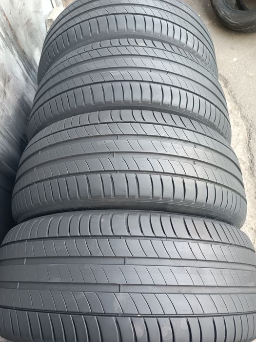 225/50/18 Michelin