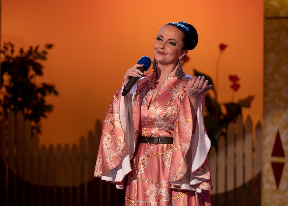 Solistă evenimente, program românesc și internațional