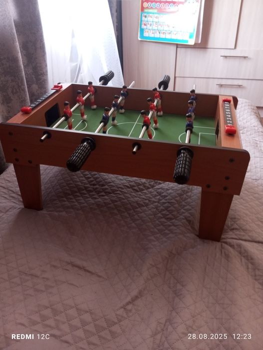 Продам настольный футбол