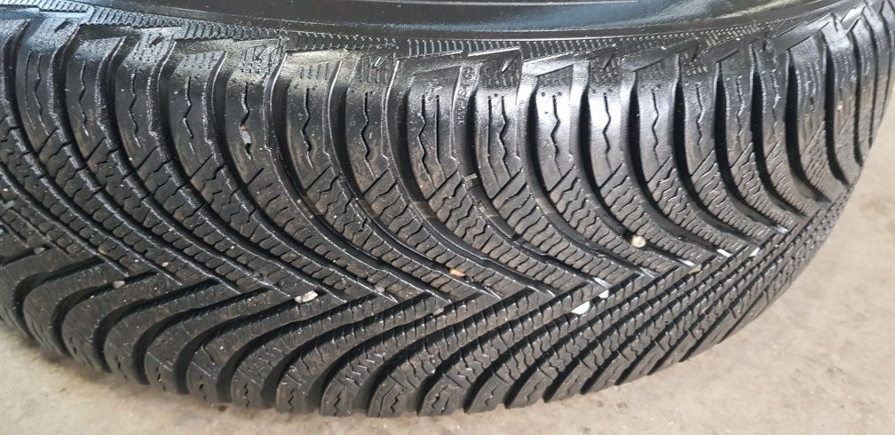 Roți Vw Tiguan Iarna Jante Anvelope Michelin Alpin 5 215 65 R17 5x11