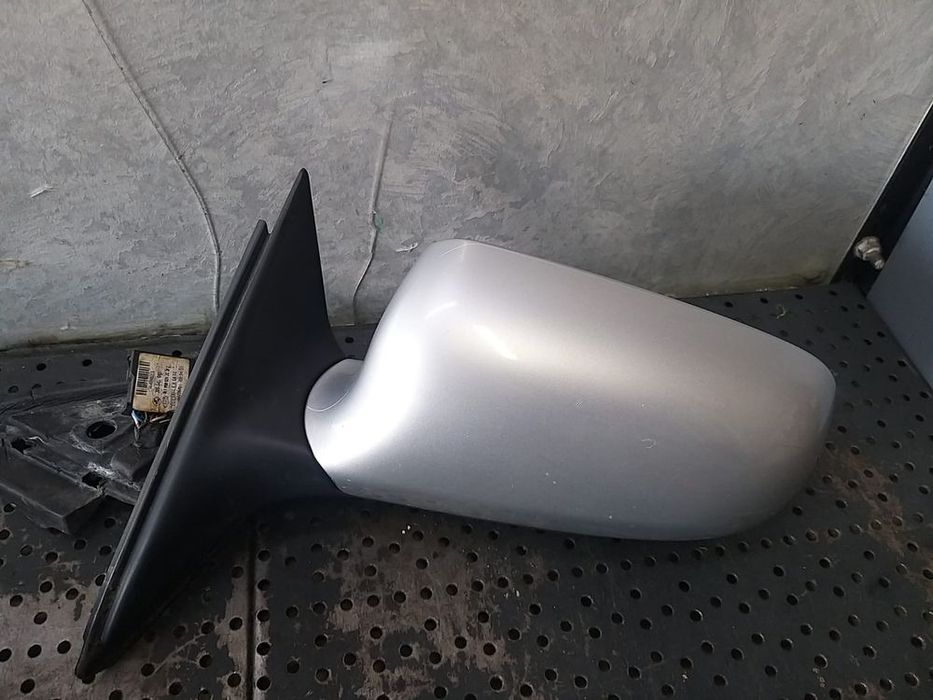 ＆Sunny① Oglinda electrica stanga audi a3 8l rs0225341 Horodnic de Jos • OLX.ro