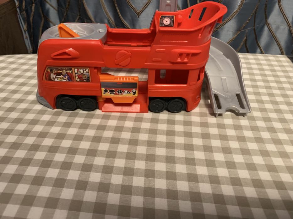 Писта Hot wheels с кола