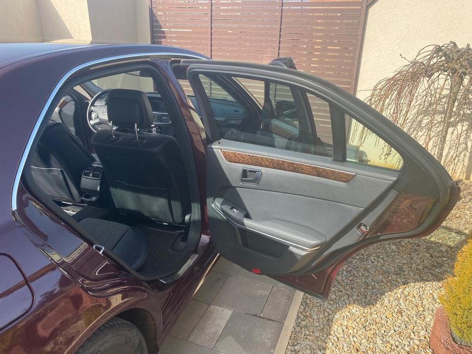 Mercedes E 220

Import Germania
In perfecta stare de functi