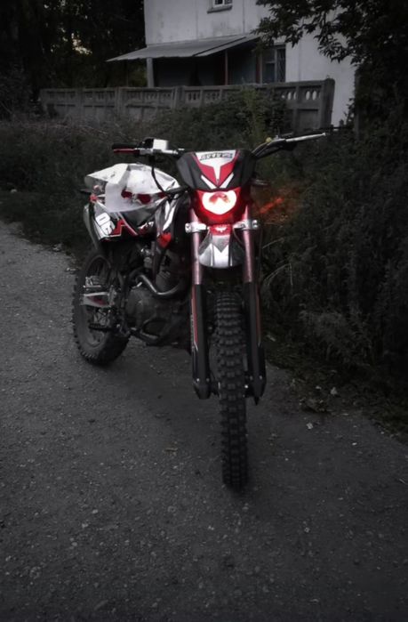 Продам или обменяю мотоцикл 250cc