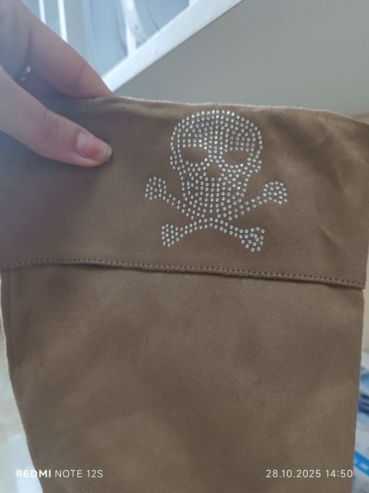 Нови велурени ботуши 40 номер