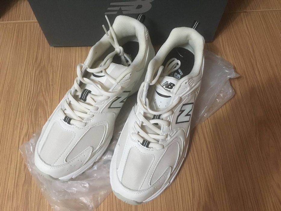 Кроссовки New Balance. Новые. В фирменной упаковке. Торг уместен.