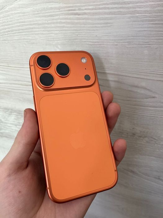 iPhone 17pro сатылады