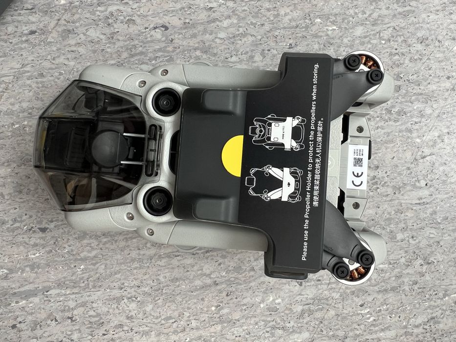 Drona DJI Mini 4 Pro Fly More