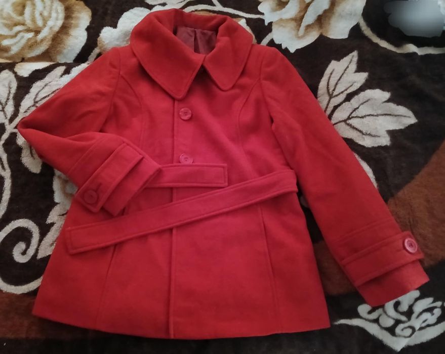 Palton dama rosu