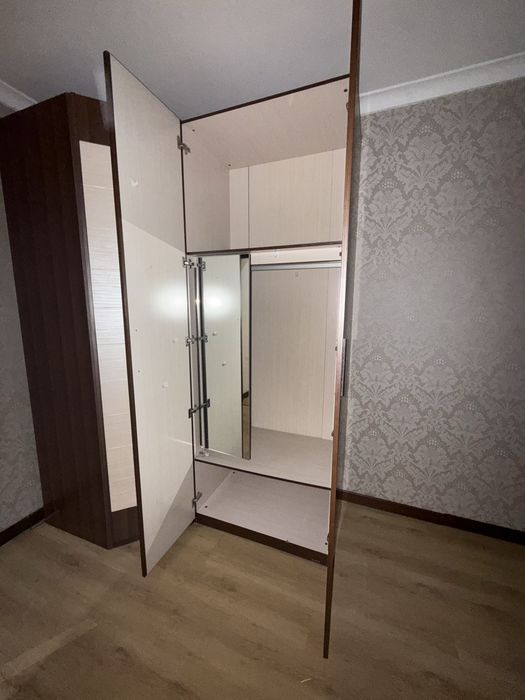 Продам вместительный шкаф