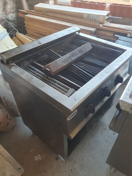 Gratar și aragaz electric