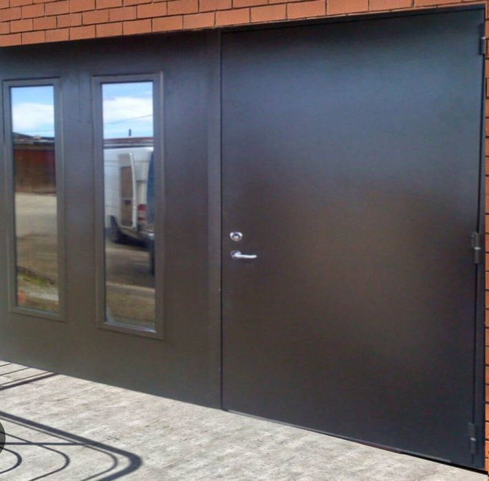 Железный двери и ворота