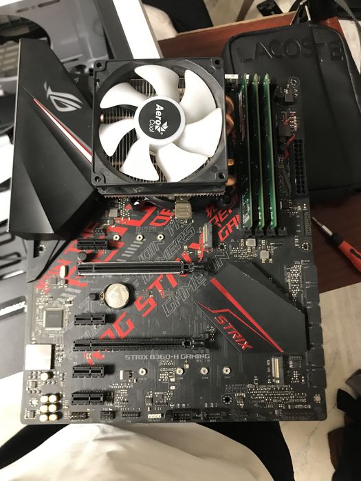 мат плата Asus Rock i3-8пок башня аирокол