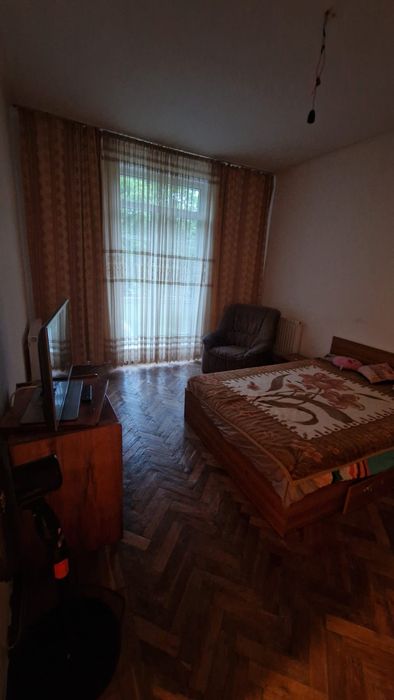 Apartament cu o cameră zona centrală