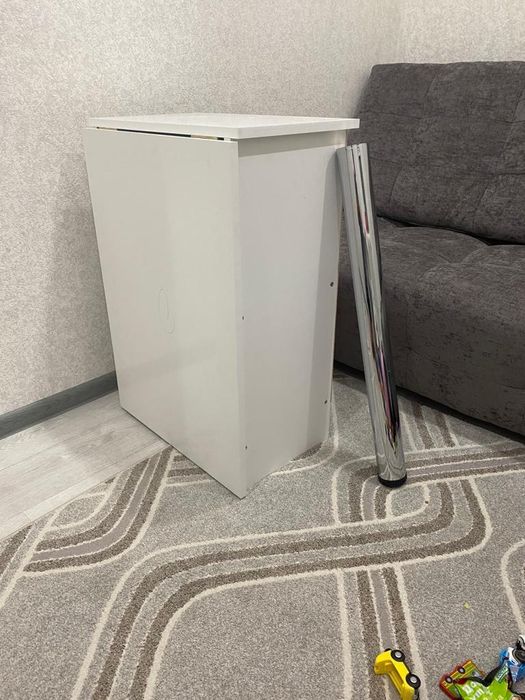 Продам маникюрный стол  новый