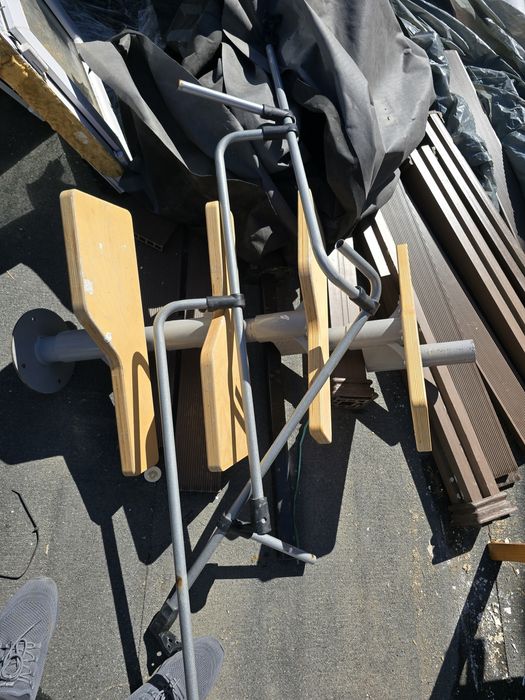 Titlu: Scară interioară modulară / spirală – Trepte lemn masiv – Ideală spații mici